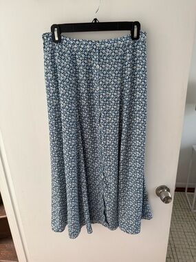 Max Studio Blue Floral Button-Front Midi Skirt Size M